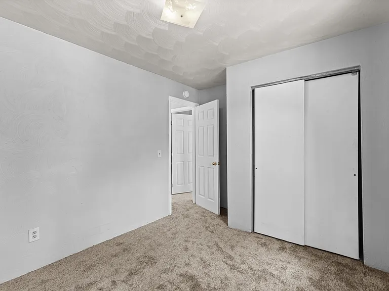 3334 Pleasant Grove Rd — Photo 11