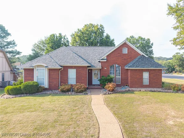 2600 Canterbury Cir, Fort Smith, AR 72903
