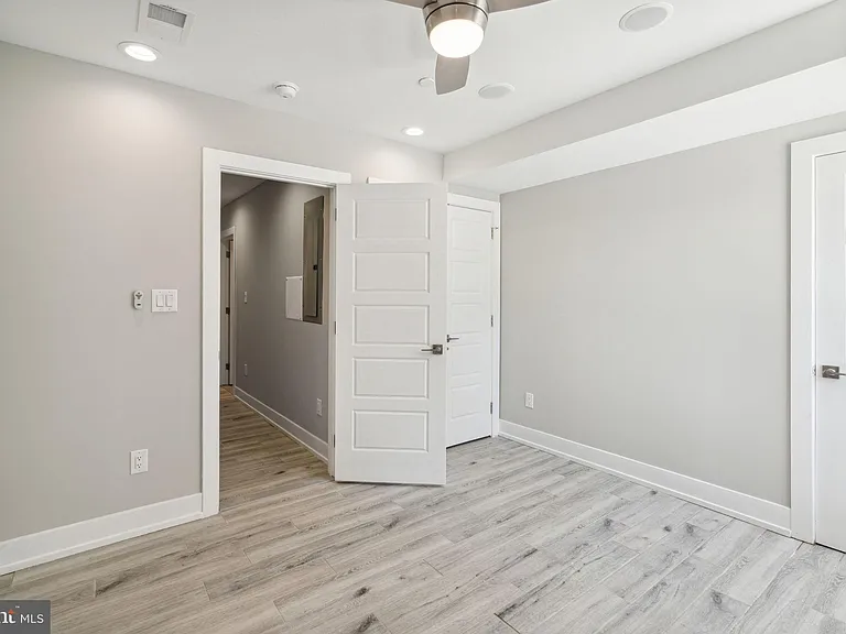 2429 N 3rd St #1 — Photo 14