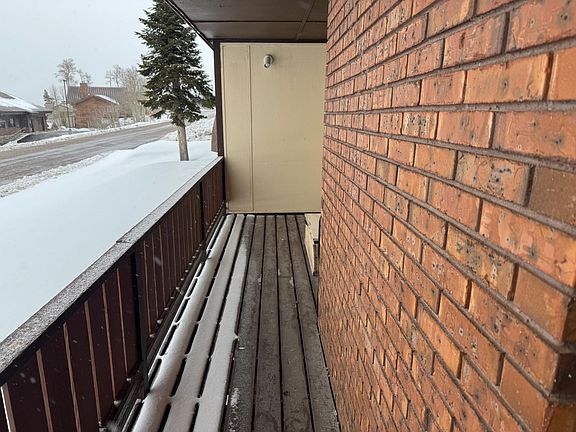 4th image of 561 S Vasels R4 A