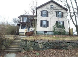 10 Maple St, Winsted, CT 06098