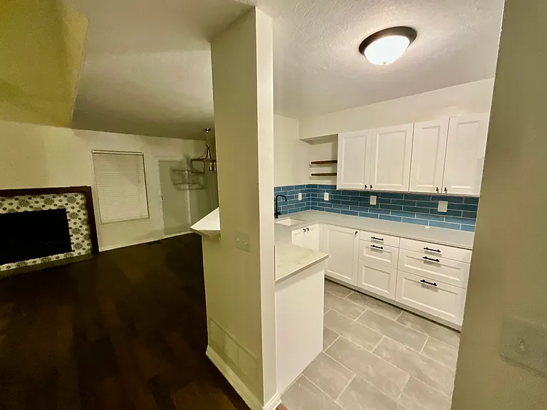 606 Chadwood Dr — Photo 9