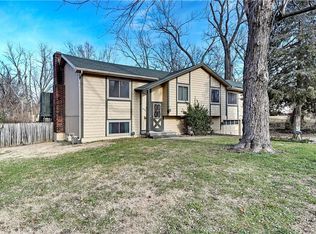 6212 E Red Bridge Rd, Kansas City, MO 64134