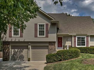 2309 W Post Oak Rd, Olathe, KS 66061