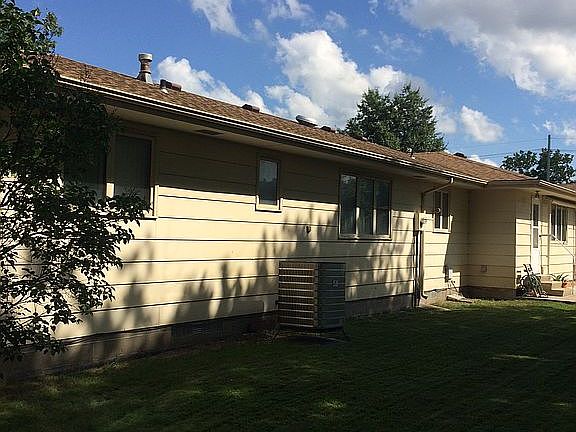 3rd image of 1310 Sheridan Pl
