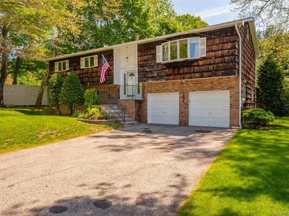 251 Bainbridge Avenue, Thornwood, NY 10594