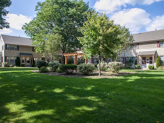 Exterior - courtyard