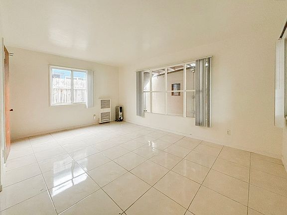 2nd image of 5063 Voltaire St