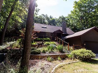 W6693 Esker Rdg, Elkhart Lake, WI 53020