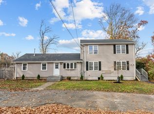 21 Dale Rd, Holbrook, MA 02343