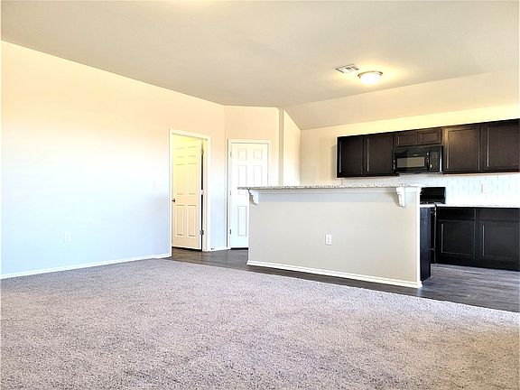 5th image of 9513 NW 117th Ct