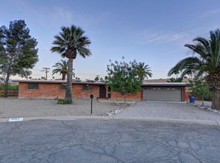 6057 E Wendrew Ln, Tucson, AZ 85711