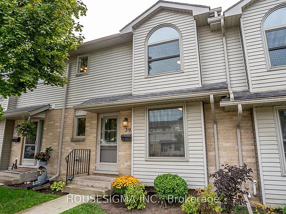 2nd image of 141 Condor Ct #39