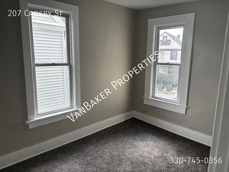 207 Crosby St — Photo 13