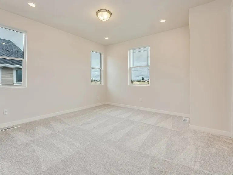 8266 SE Blanton — Photo 22