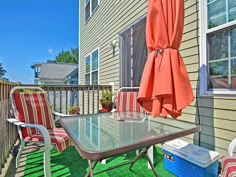 45 Nightingale St #B — Photo 49