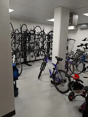 Rented by Max & Associates Realty Corp | media 25