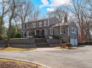 10 Old Route 25A, Northport, NY 11768