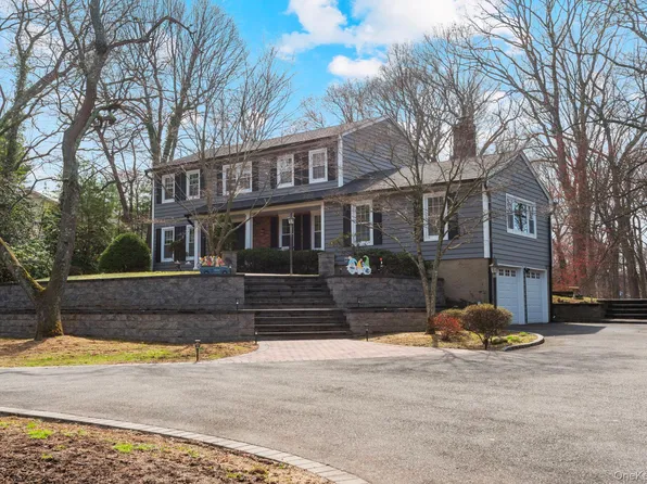 10 Old Route 25A, Northport, NY 11768