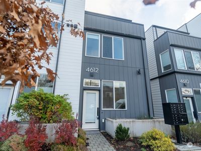 4612 Woodland Park Avenue N, Seattle, WA, 98103