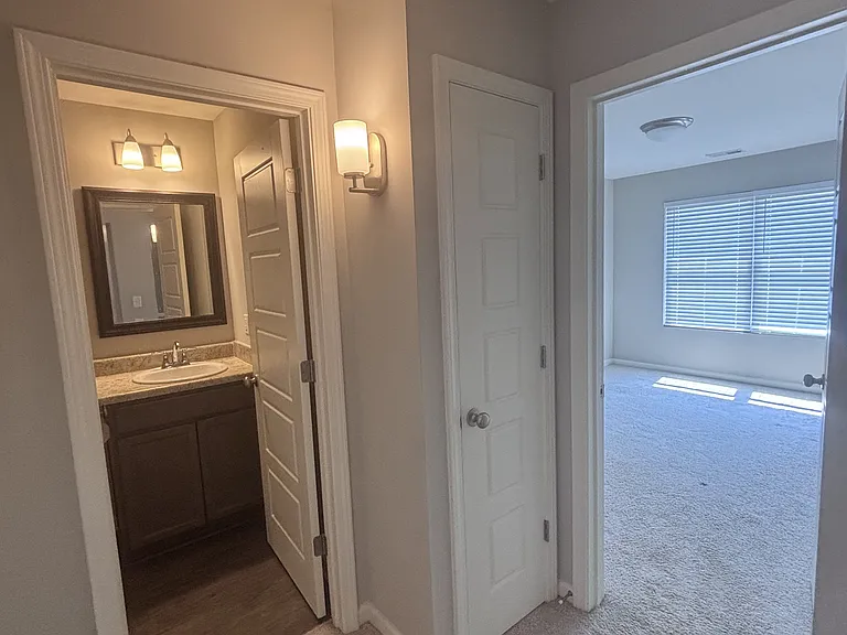 6237 Townley Way — Photo 8