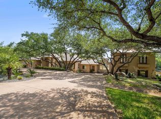 101 Cross Bow, Horseshoe Bay, TX 78657