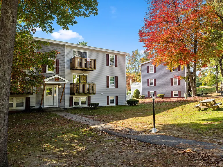 Riverview Apartments — Photo 10
