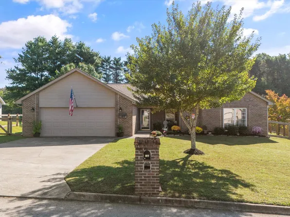 118 Firefly Ln, Maryville, TN 37803