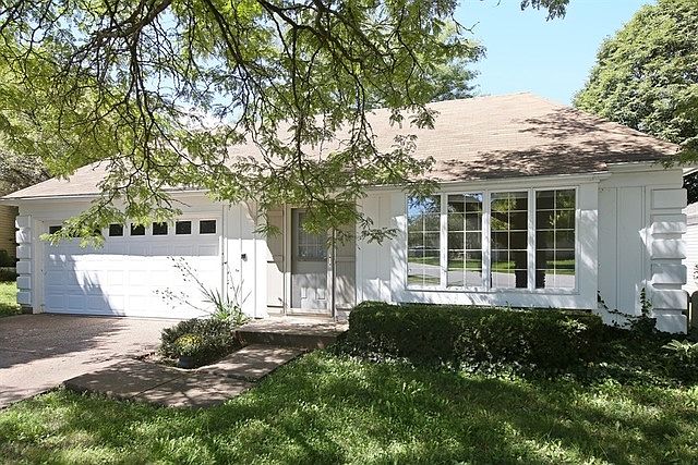 1st image of 2878 Garden Dr