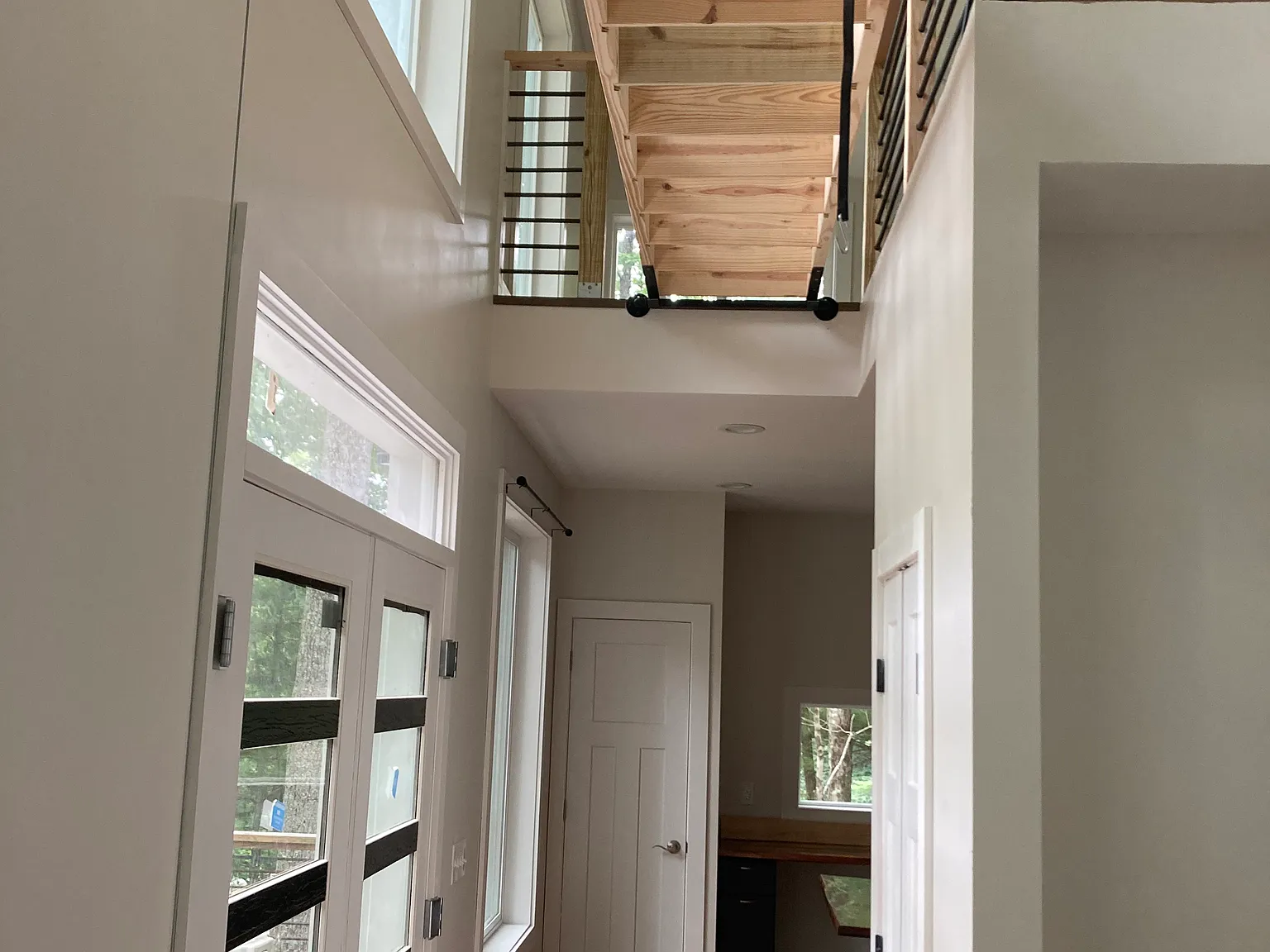 2 bed, 900 sqft, $1,800 — Photo 4