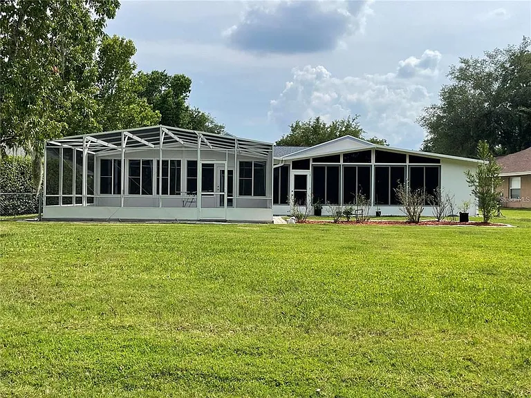 1858 N Prairie Dunes Ct — Photo 14
