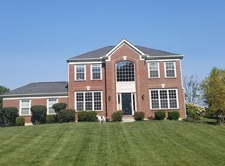 954 Locust Corner Rd, Cincinnati, OH 45245