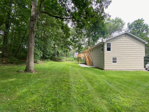 132 Deborah Dr, Coventry, CT 06238
