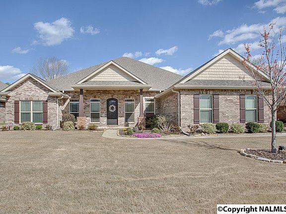 5th image of 2607 Park Hampton Dr