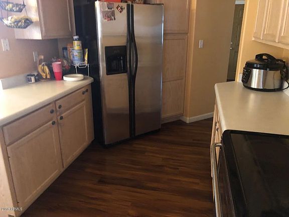4th image of 998 E Mission Dr