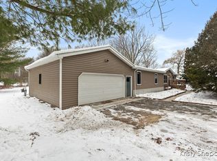 7030 Forteen Mile Rd NE, Cedar Springs, MI 49319