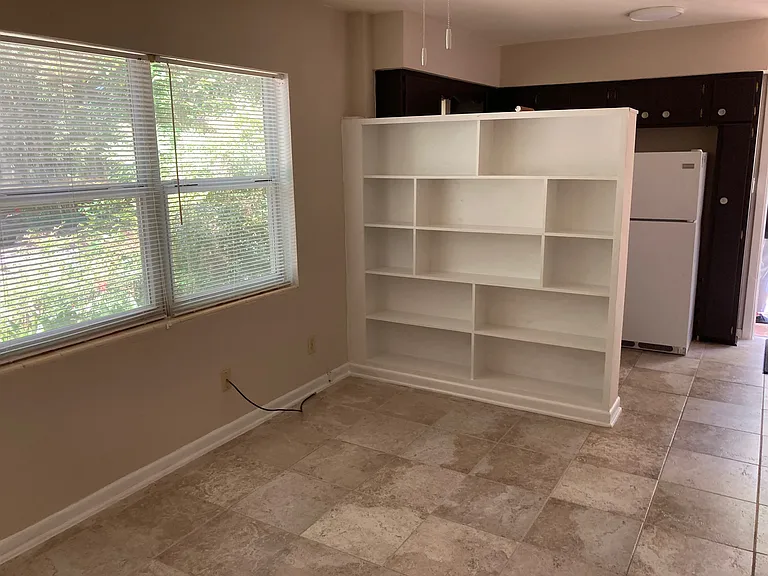 3202 NW 14th St #5 — Photo 3
