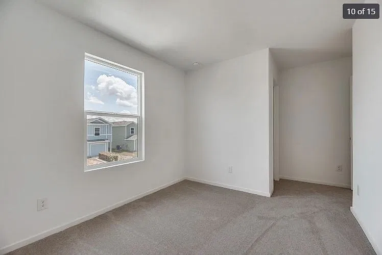 3 bed, 2.5 bath, 1220 sqft, $1,795 — Photo 4