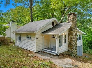 330 Springbrook Trl, Sparta, NJ 07871