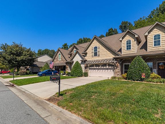 4th image of 1119 Heritage Path Ln