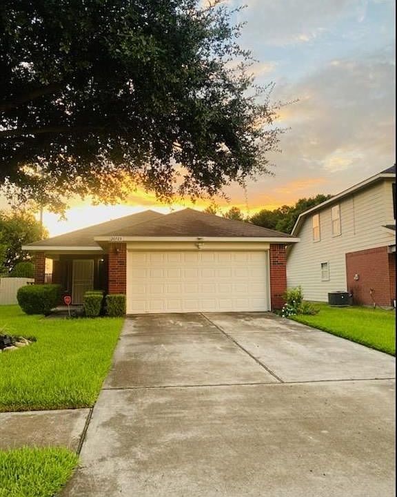 1st image of 20723 Sycamore Wood Dr