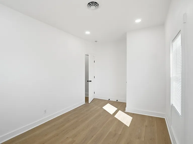 630 Ewing Ave — Photo 18