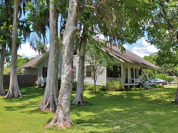 4th image of 304 Country Estates Dr