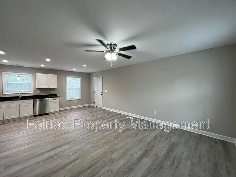 2311 Owen St #C — Photo 3