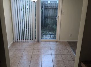9 Fernwood Dr #N, Bolingbrook, IL 60440
