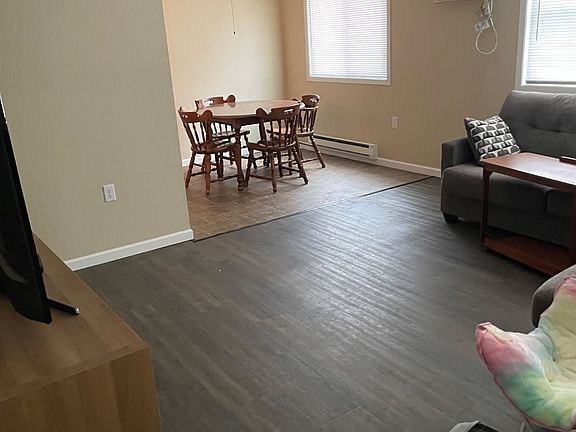 5th image of 4 5th St SE APT 2