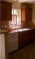 2nd image of 506 Sunnyside St