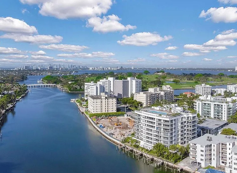9261 E Bay Harbor Dr #507 — Photo 34