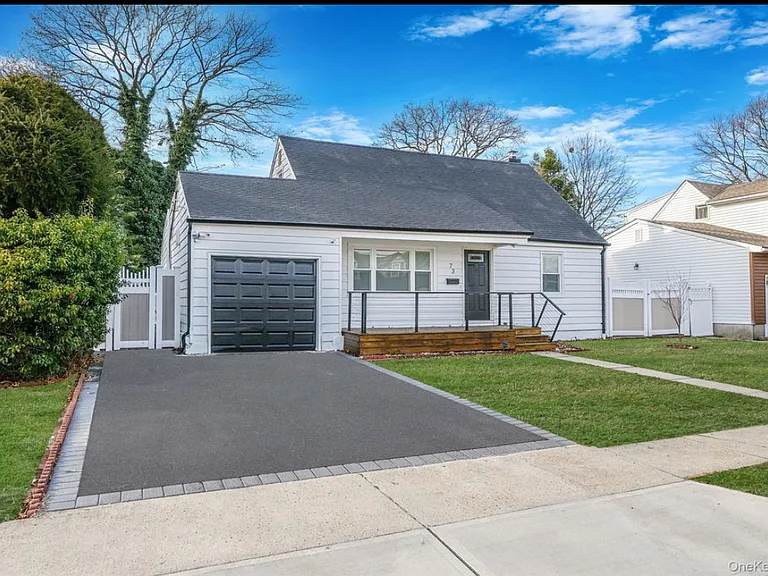 73 Midwood Ave — Photo 14