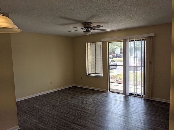 3rd image of 3595 Sable Palm Ln Unit K